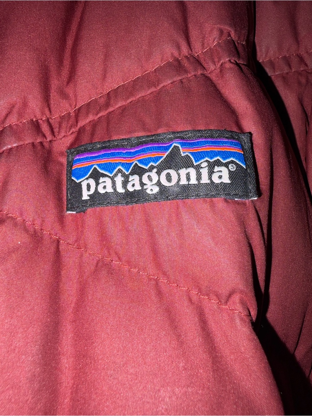 Patagonia Women’s Long Puffer Coat — Deep Burgundy- FREE shipping - Picture 3 of 8